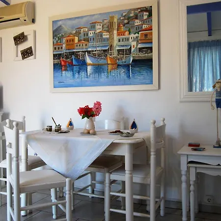 Killini The Small Cyclades Guest house