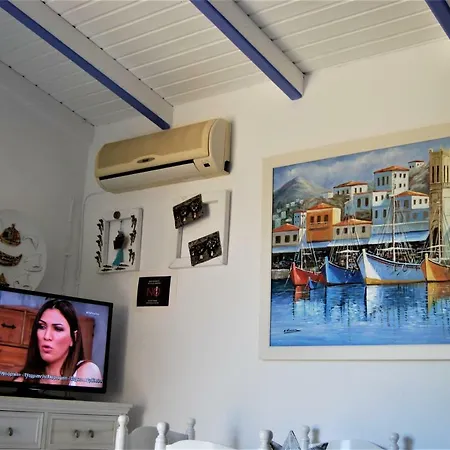 Killini The Small Cyclades Guest house 3*